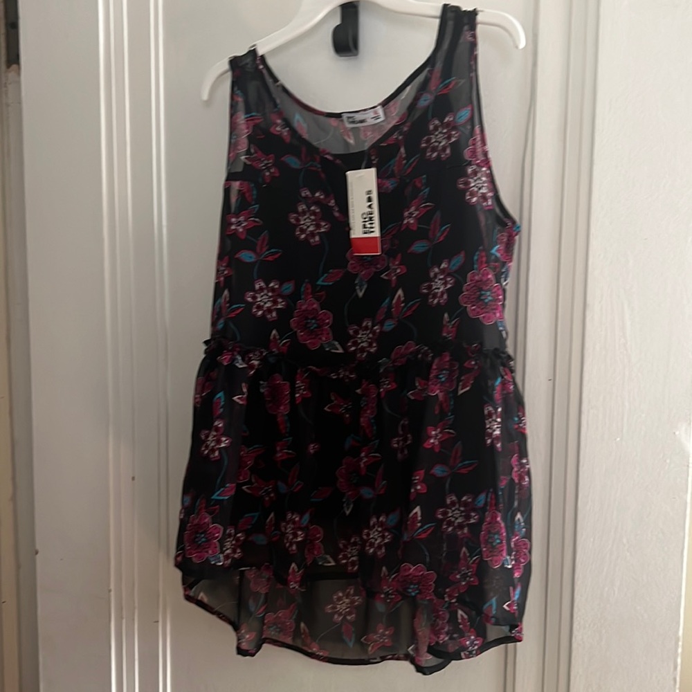 Girls epic threads shirt size  XL